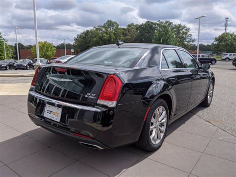 Pre Owned 2018 Chrysler 300 Touring L 4dr Car In Monroe Ct4905 Carlotz