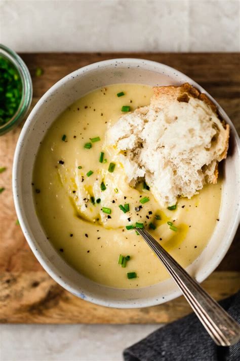 Classic Potato Leek Soup Skinnytaste