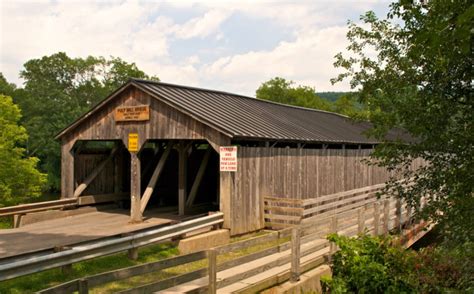This Covered Bridge Road Trip In Vermont Is Picture Perfect For A