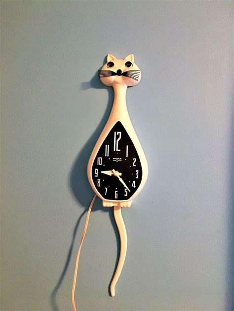 Rare Cat Clock Wagging Tail Blinking Eyes By Spartus 1960s Etsy Cat