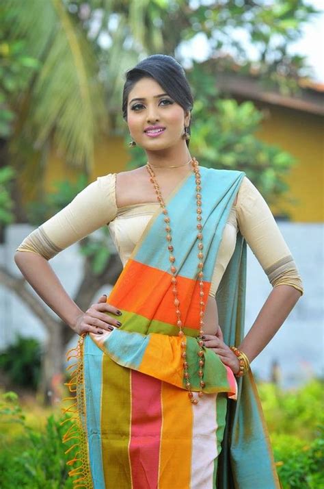 Kandyan Saree Designs Vinu Udani Siriwardana Asian Clothes