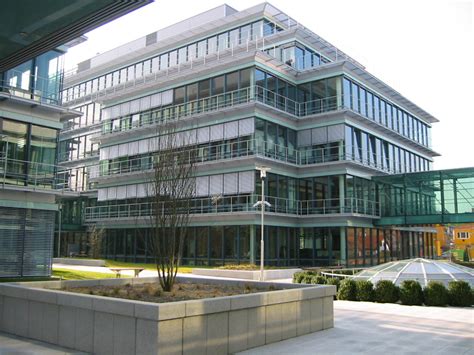 Accenture's top competitors include ey, kpmg and pwc. Accenture