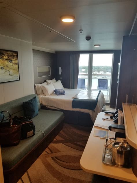 Actual cabin decor, details and layout may vary by stateroom category and type. Balcony Cabin 10906 on Norwegian Escape, Category T4