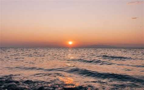 Download Wallpaper 3840x2400 Sunset Sea Beach Waves Water Sun