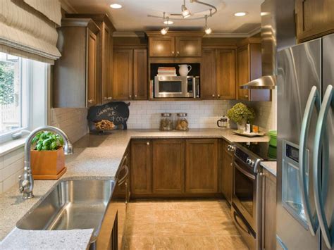 Galley kitchen can define as a large, small kitchen that has two sides of counters and a straight walkway between it. 37 Examples Of Galley Kitchen Lighting That Looks Very ...