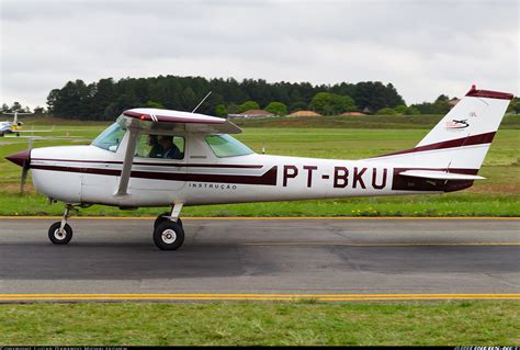 Cessna 150j Aerodinâmica Escola De Aviação Aviation Photo 6194087