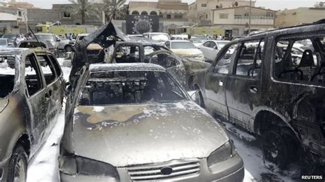 Saudi Arabian Mosque Hit By Bomb Attack Bbc News