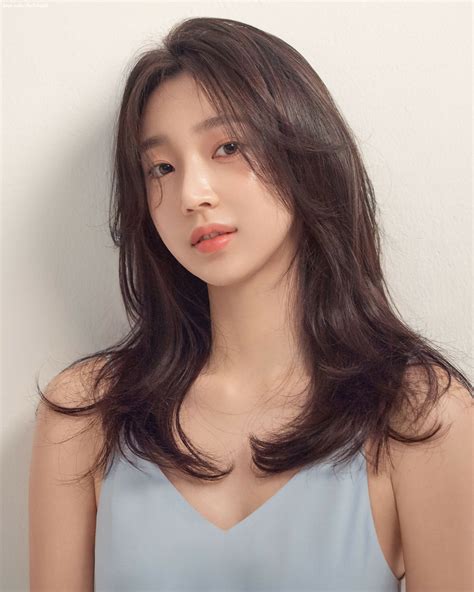 10 Korean Medium Length Hairstyle - Undercut Hairstyle
