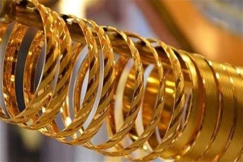 ننشر تفاصيل أسعار الذهب في مصر اليوم الخميس 22 أبريل 2021 والتى تسجل استقرارا ملحوظا قرب مستويات مرتفعة للغاية عند 782 جنيها للجرام من سجلت أسعار الذهب في مصر استقرار ملحوظ، اليوم السبت، عند 765 جنيها للجرام من عيار 21 وهو الأكثر مبيعاً في مصر. سعر الذهب عيار 21 جاب صداع للمصريين اليوم الأثنين - عرب فايف