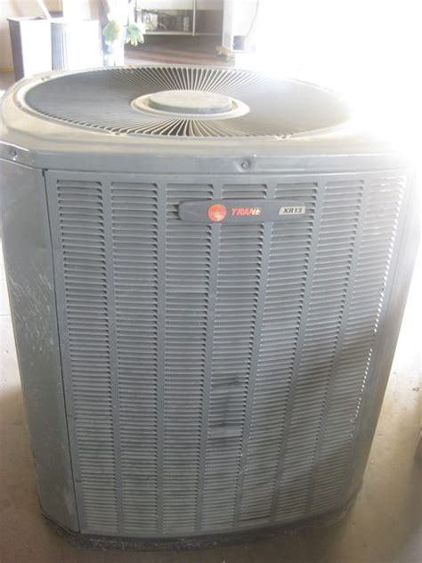 Trane Xr13 Series High Efficiency Central Air Conditioner 4ttr3024d1