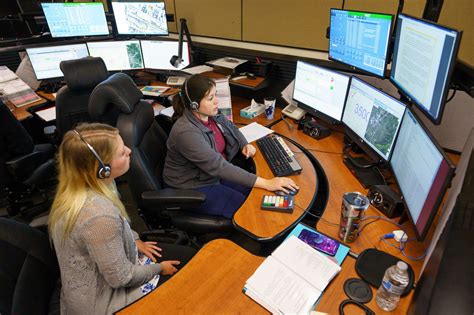 Montgomery County Has A Shortage Of 911 Dispatchers Theyre Racing To
