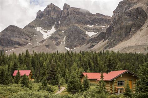 Assiniboine Lodge Cabins Kootenay Rockies Imagebank