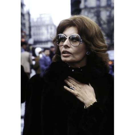 Sophia Loren Wearing Sunglasses Photo Print 8 X 10