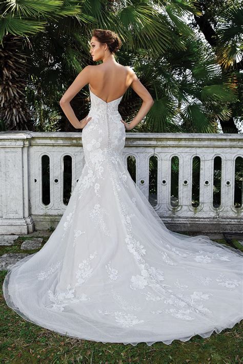 Check spelling or type a new query. Brautkleider Trärlos Spitze - E 4007t Mode De Pol - Ein ...