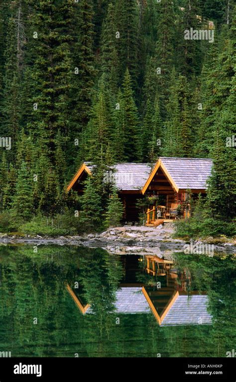 Lake Ohara Lodge Cabins Yoho National Park British Columbia Canada
