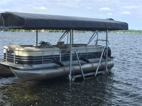 Pontoon Boat Lifts Shallow Water Pontoon Lifts R J Machine