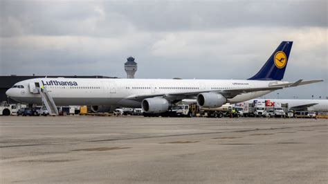 D Aihu Lufthansa Airbus A340 600 By Zach Plaster Aeroxplorer Photo