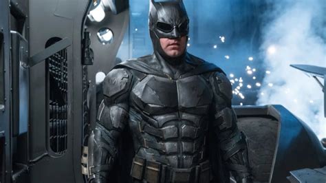 The Flash Set Photos And Videos Feature Ben Afflecks Batman In A New