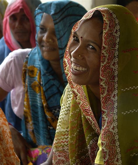 file women in tribal village umaria district india wikipedia