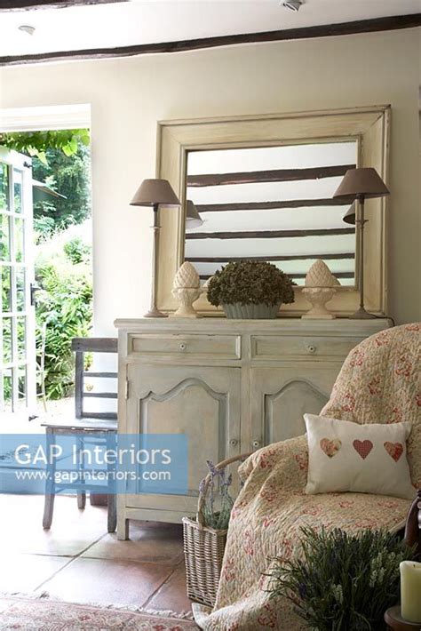 Country living room stock photo by Nick Carter, Image: 0047661