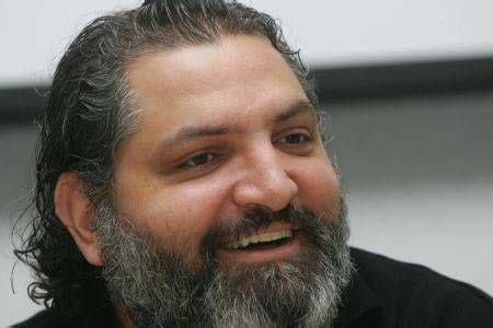 He is a musician, best known as the leadear of the damian and brothers band and a nai player and is a noted exponent of this instrument in the world of jazz. Poze Damian Drăghici - Actor - Poza 8 din 19 - CineMagia.ro