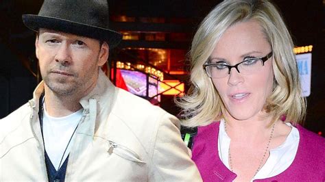 Jenny Mccarthy And Donnie Wahlbergs Marriage On The Rocks Because Of