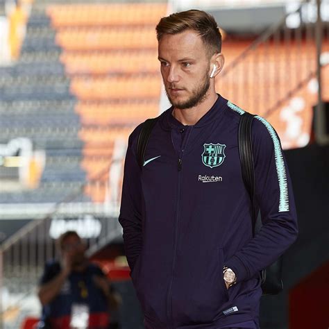 Barcelona Director Confirms Ivan Rakitic Offer Says Club Never Wanted To Sell News Scores