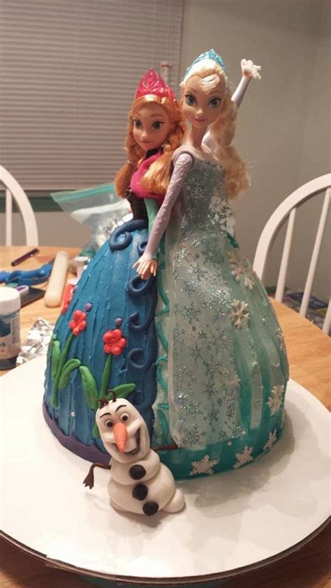 Visualizza altre idee su frozen, torte, torte a tema. "frozen" Doll Cake - CakeCentral.com