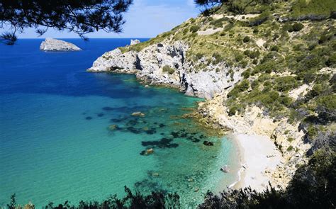 The 12 Most Beautiful Italian Riviera Beaches From West
