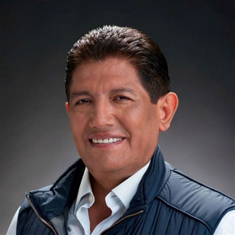 Born 8 june 1961) is a colombian retired professional footballer who played as a midfielder, and manager. Le halaga a Juan Osorio nominación a premios GLAAD, El ...
