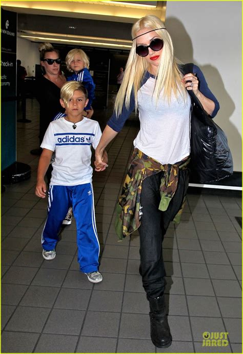 Gwen Stefani Y Sus Hijos En El Aeropuerto Lax
