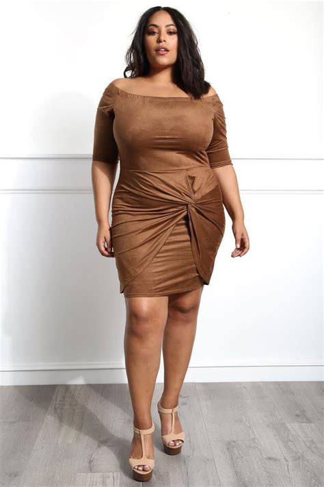 Create Sultry Curves With This Plus Size Knot Front Dress Features A