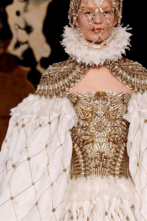 My Beadialogy Alexander Mcqueen Fall 2013 Rtw Intro And The