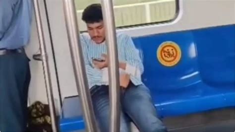 Man Masturbating In Delhi Metro Delhi Police Release Photo Of Man To Identify Him Delhi Metro
