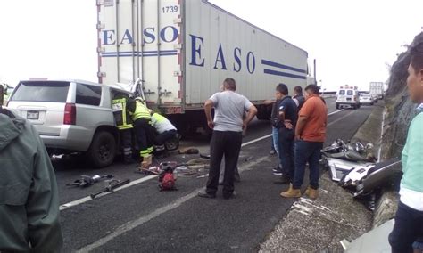 Al menos seis motociclistas murieron en diversos accidentes ocurridos en la carretera . Accidente en la México-Cuernavaca, una camioneta Tahoe se ...