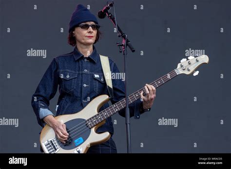 The Breeders Band 1989 Hi Res Stock Photography And Images Alamy