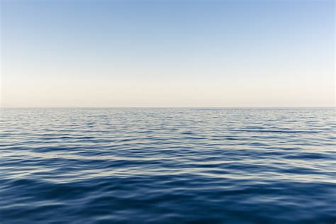 무료 이미지 바다 연안 대양 수평선 구름 햇빛 육지 웨이브 호수 황혼 반사 물줄기 표면 파란 하늘