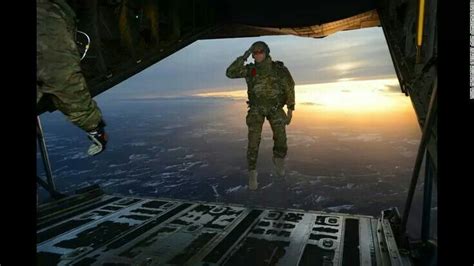 A U S Army Salute Before The Special Forces Soldier Jumps ♡ Funny