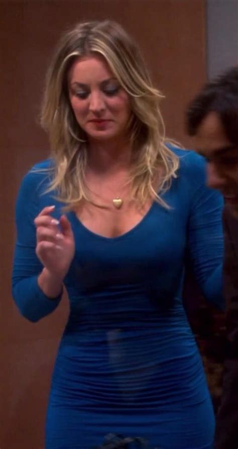 Kaley Cuoco Looks Amazing In This Blue Dress On The Big Bang Theory