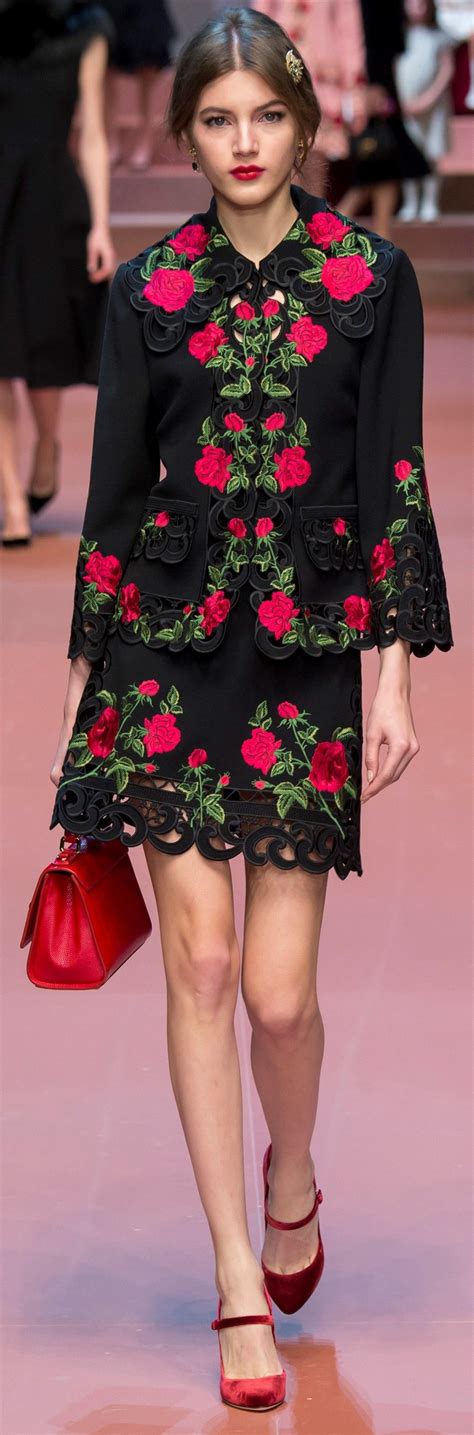 Dolce And Gabbana Autumn 2015 Fashion Floral Fashion Fashion Design