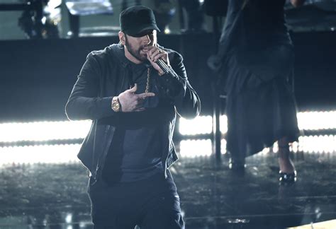 Rapper Eminem Shocks Oscars With Performance 17 Years Late