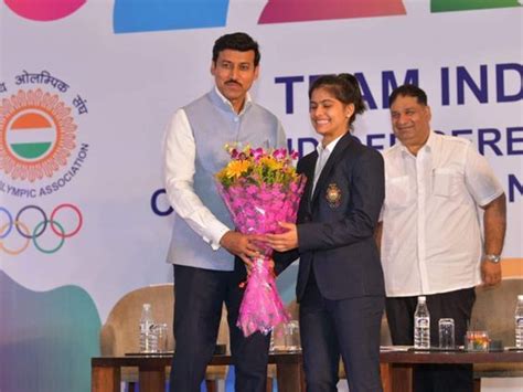 Manu bhaker won two gold medals in the recently concluded issf shooting world cup and made the india shooter manu bhaker on friday took to twitter and sought help from union sport minister. Pin by Bollywood Quest on Manu Bhaker | Youth olympic games, Olympic games, Olympics