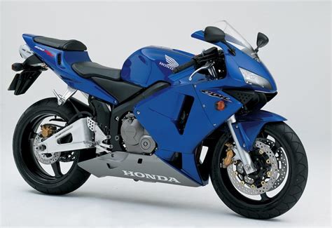Серия мотоциклов honda cbr600rr класса суперспорт. HONDA CBR 600 RR 2004 fiche technique