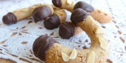 Croissants orientaux aux amandes et pistaches facile découvrez les