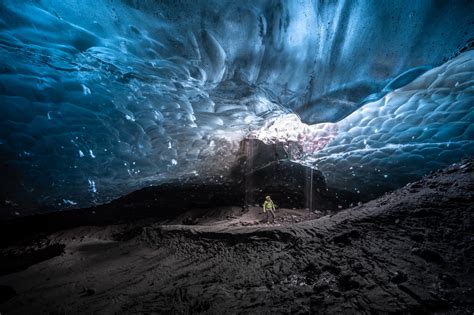 The Blue Dragon Ice Cave Helicopter Tour Guide To Iceland