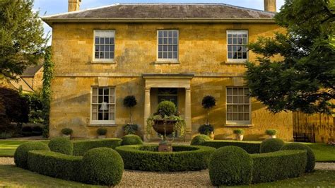 Traditional English Country House Interiors Luxlife Magazine