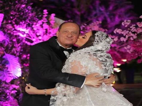 قدمت مهرجان الإسكندرية الدولي للغناء في دورته الحادية عشر عام. هنادي مهنا تطلب الدعاء لوالدها: ربنا ما يقلقكم على حد ...
