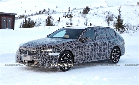 2024 Bmw I5 Touring Gives Us A Peek At Its Rear Axle Steering