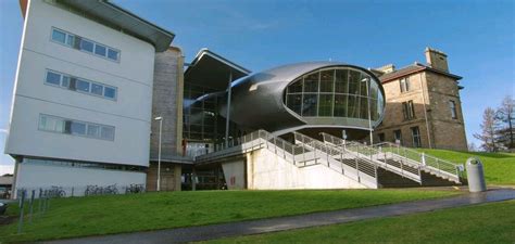 Edinburgh napier university was established in 1992. Experiencia Erasmus en Edimburgo, Reino Unido, por Laura ...