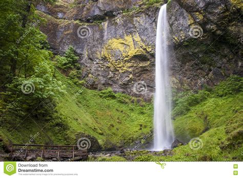 Elowah Falls Columbia Gorge Oregon Stock Image Image Of Cascades